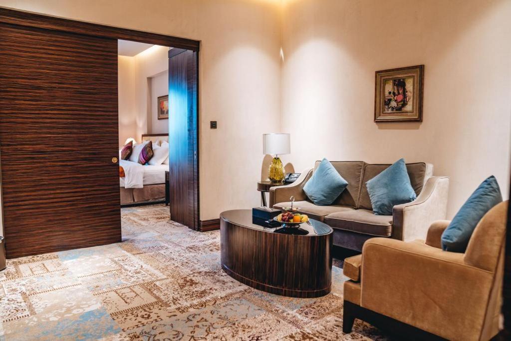 Warwick Al Khobar Hotel Exterior foto