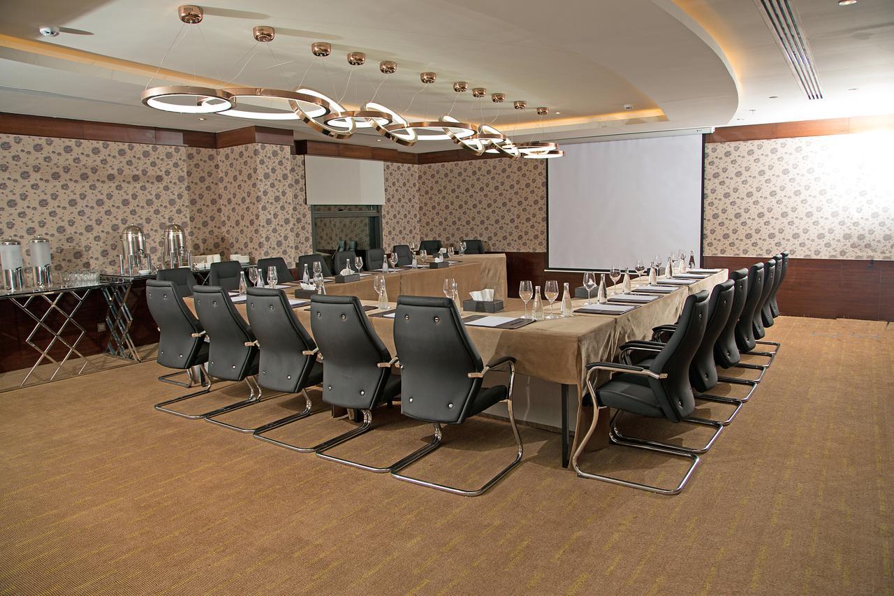 Warwick Al Khobar Hotel Exterior foto